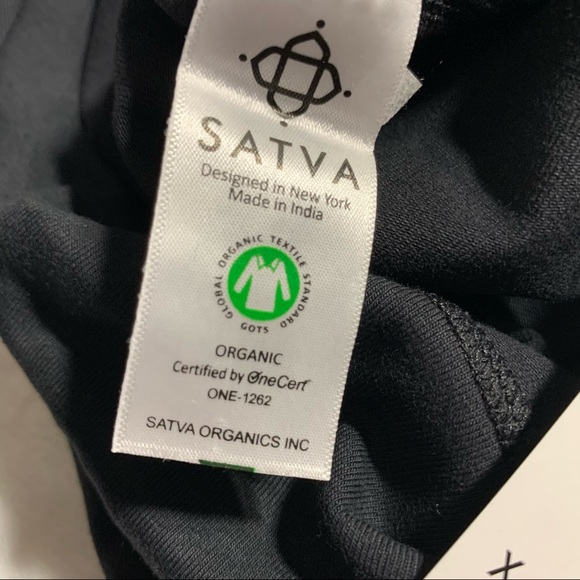SATVA Organic Cotton High Waisted Unity Capri - Picture 6 of 9